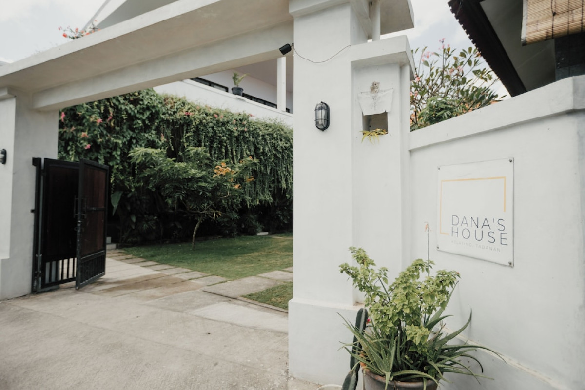 Dana's House
