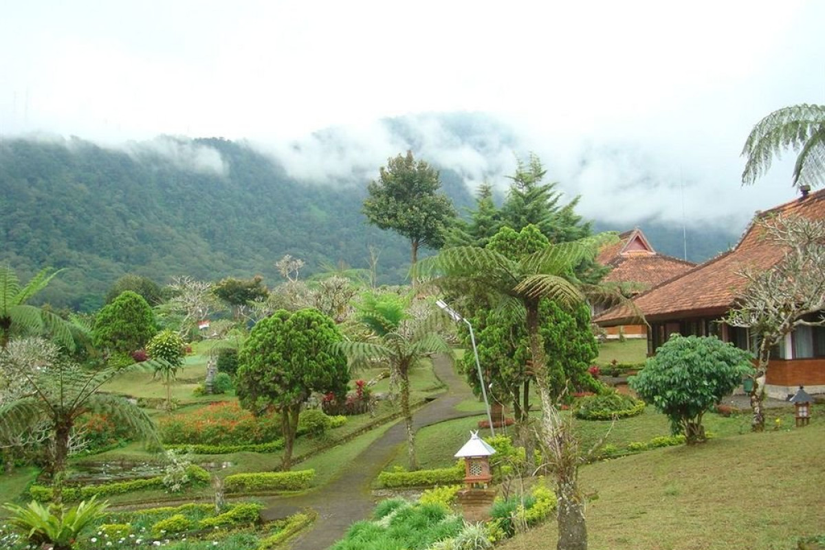 Danau Buyan Resort