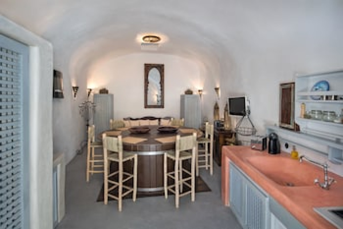 Dandy Cave Villa