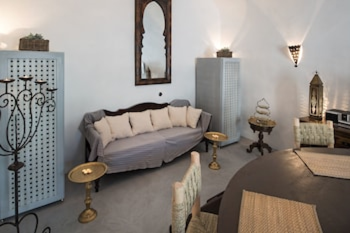 Dandy Cave Villa