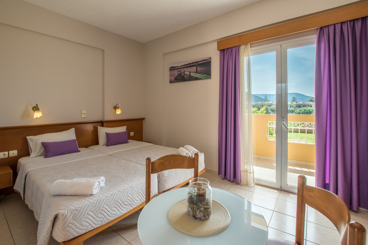 Danelis Studios & Apts