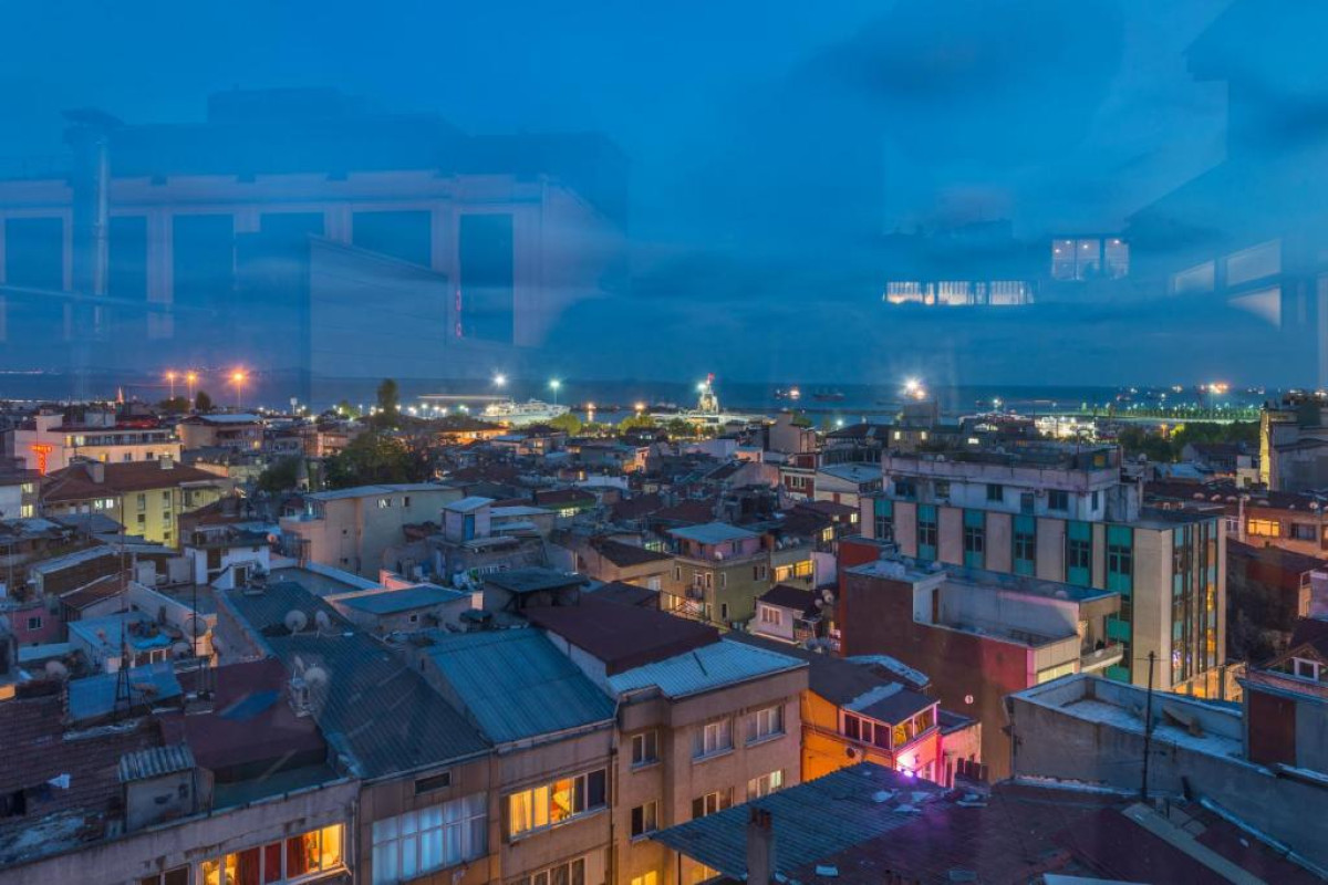 DARKMEN HOTEL