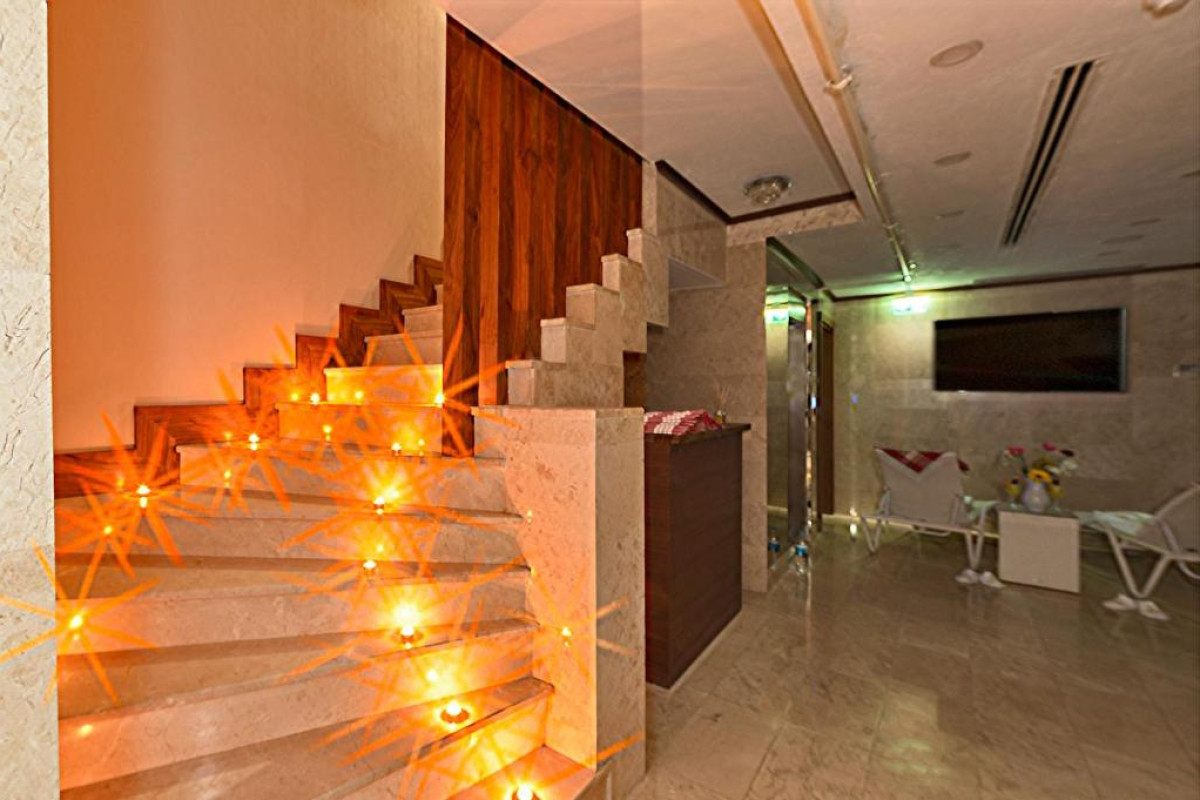 DARKMEN HOTEL