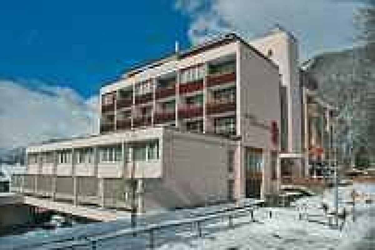 Das Hotel Sherlock Holmes - Skipass inklusive