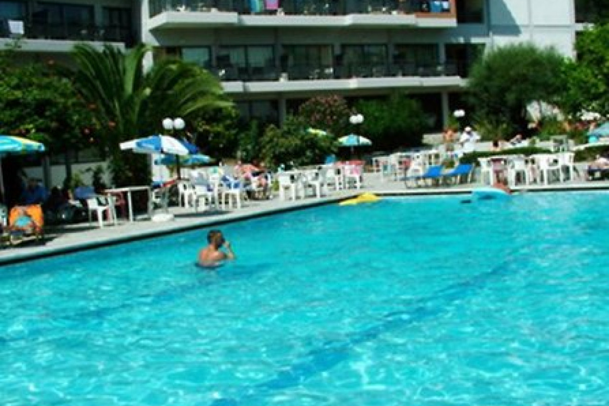 Dassia Holiday Club