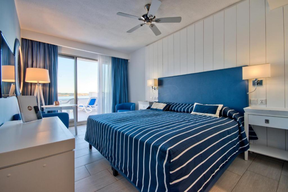Hotel db Seabank Resort and Spa