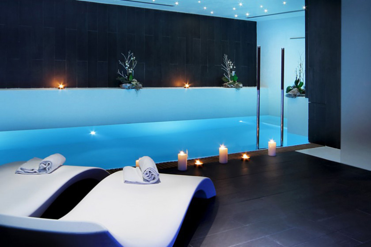 DE STEFANO PALACE LUXURY HOTEL