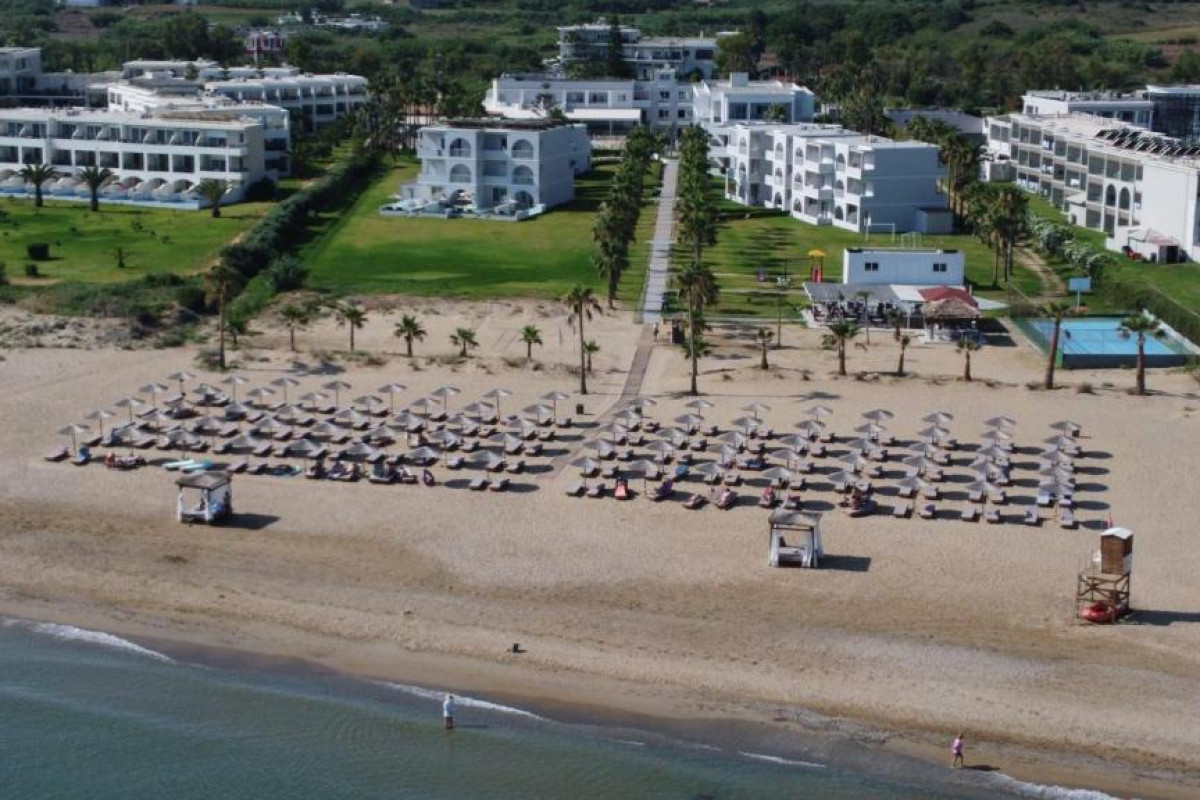 Delfina Tropic Beach