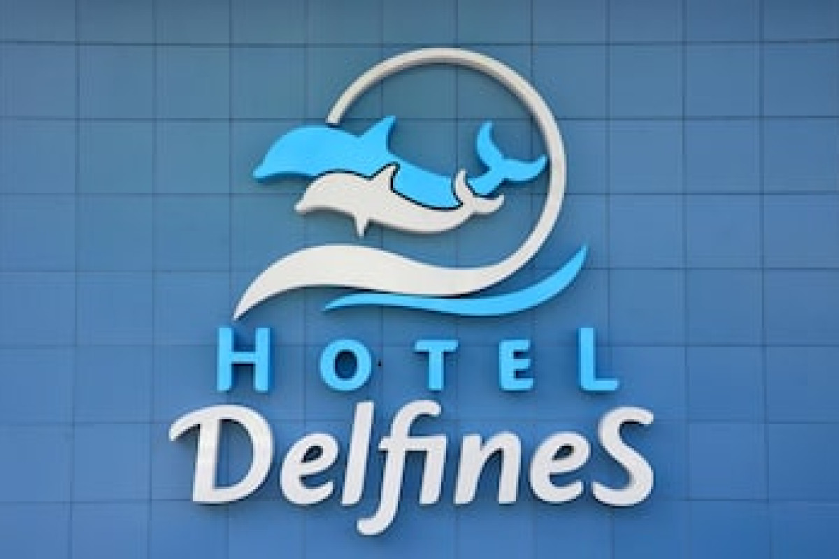 DELFINES