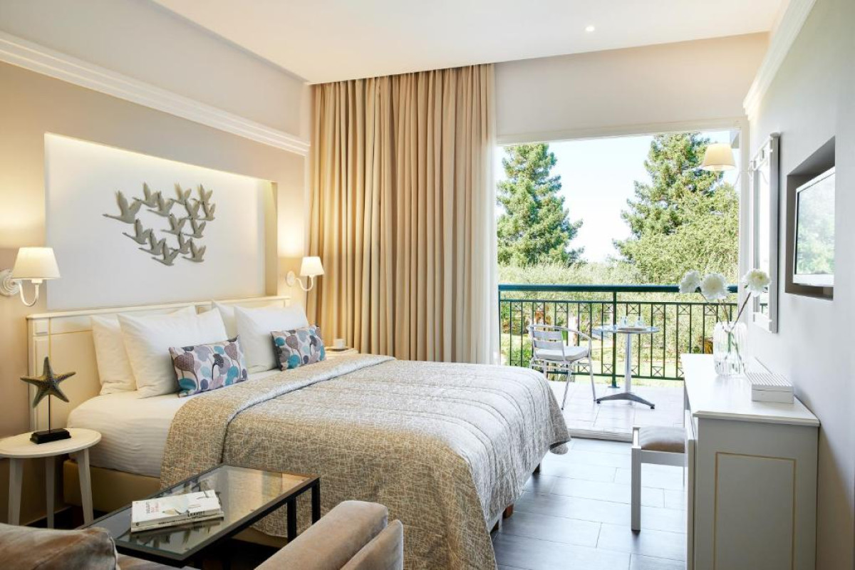 DELFINIA HOTEL - MORAITIKA