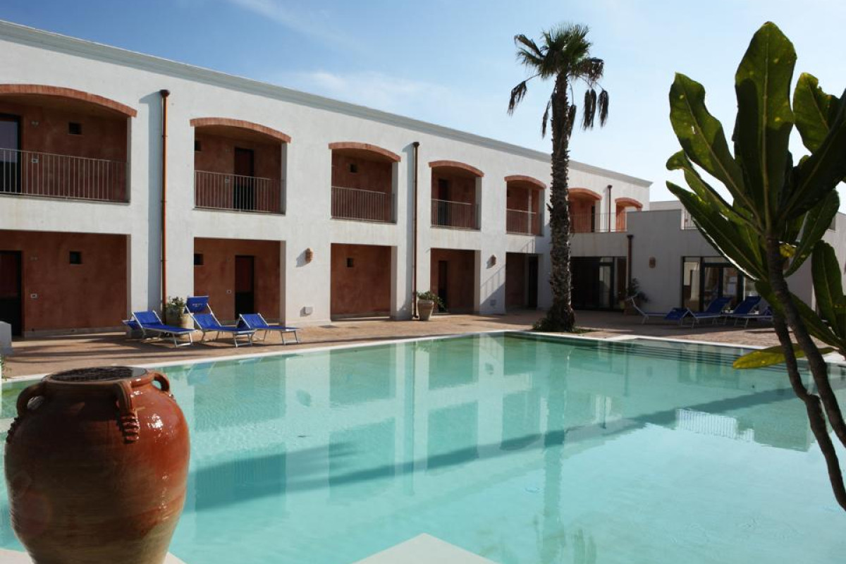 Delfino Beach Hotel