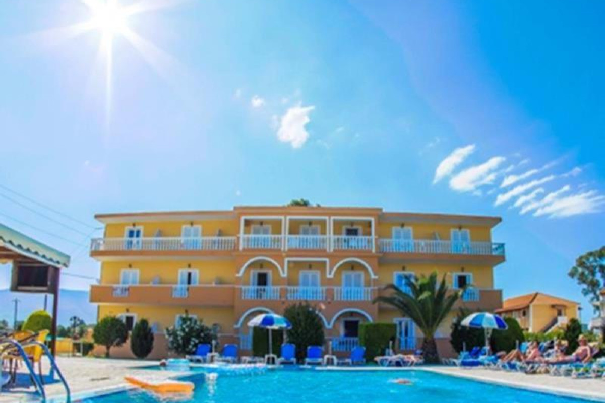 Derekas Apartments
