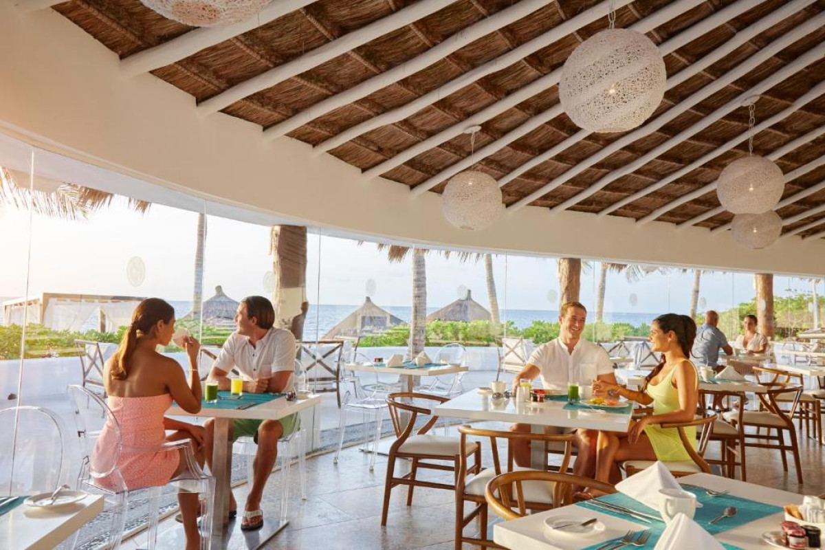 Desire Riviera Maya Pearl Resort