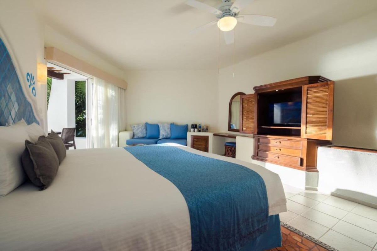 Desire Riviera Maya Pearl Resort