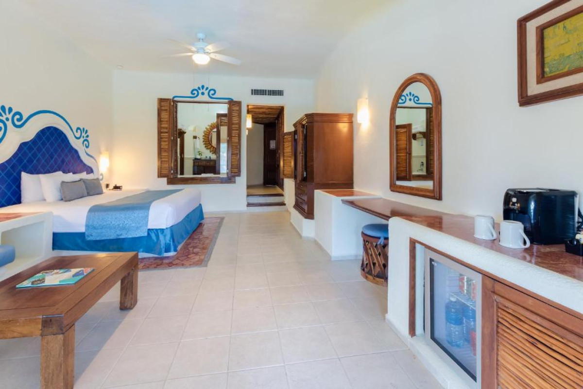 Desire Riviera Maya Pearl Resort
