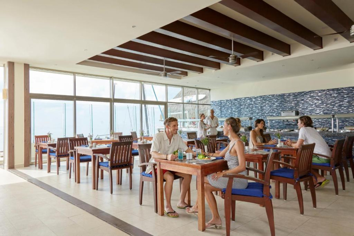 Desire Riviera Maya Resort