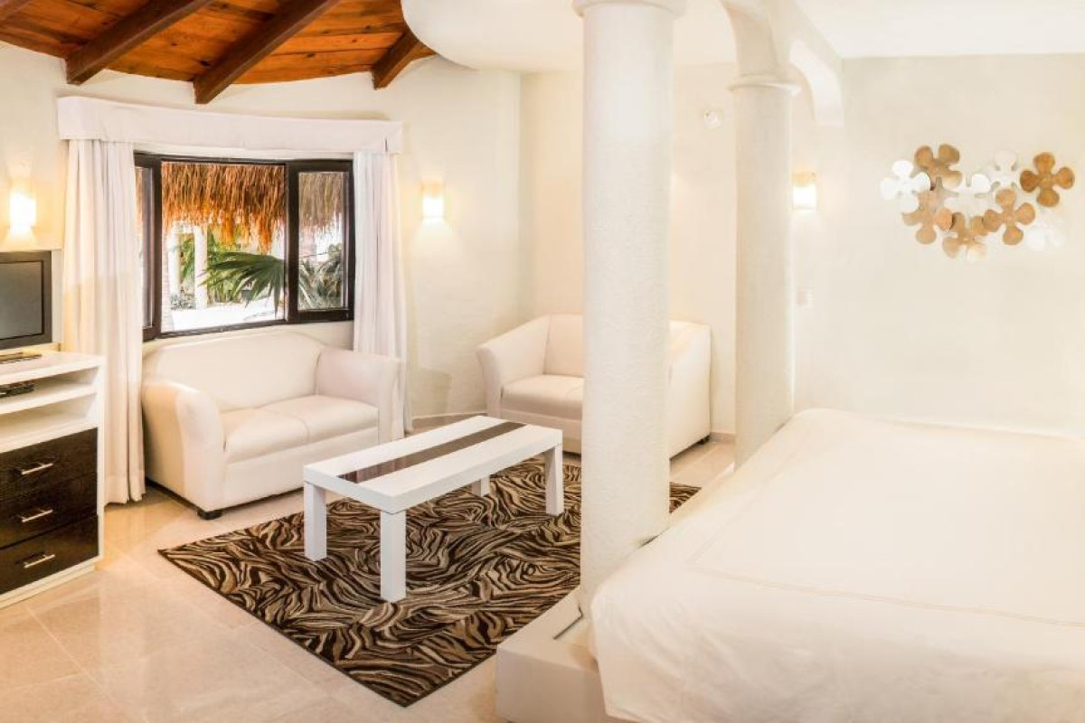 Desire Riviera Maya Resort
