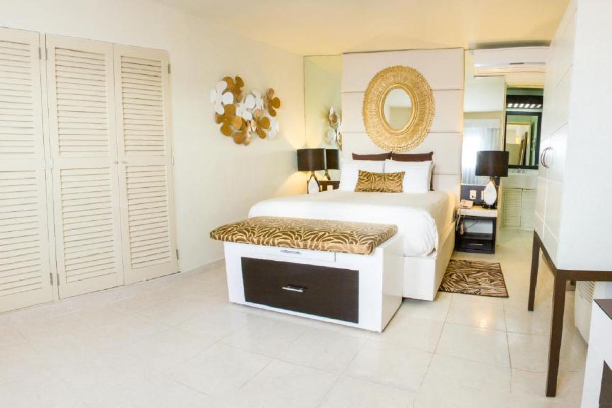 Desire Riviera Maya Resort
