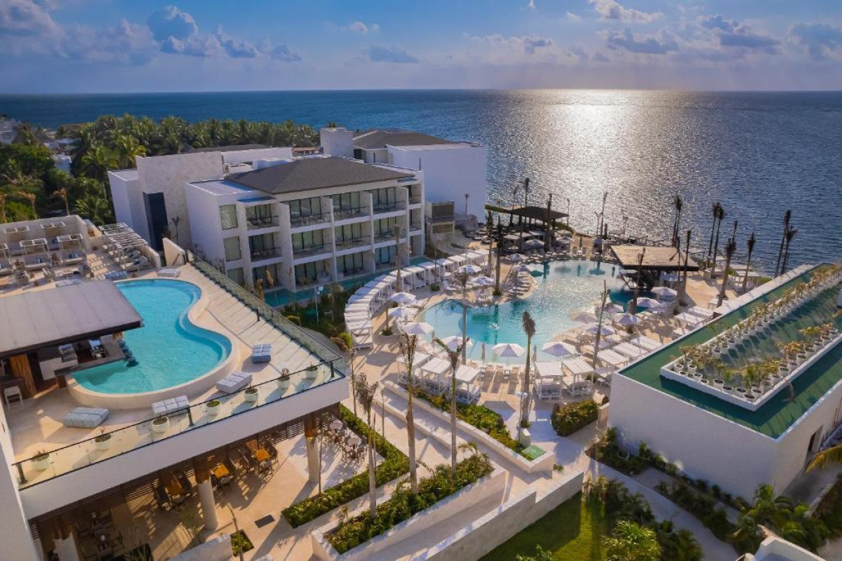 Desire Riviera Maya Resort