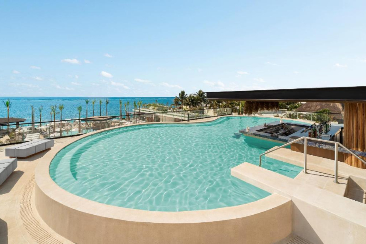 Desire Riviera Maya Resort