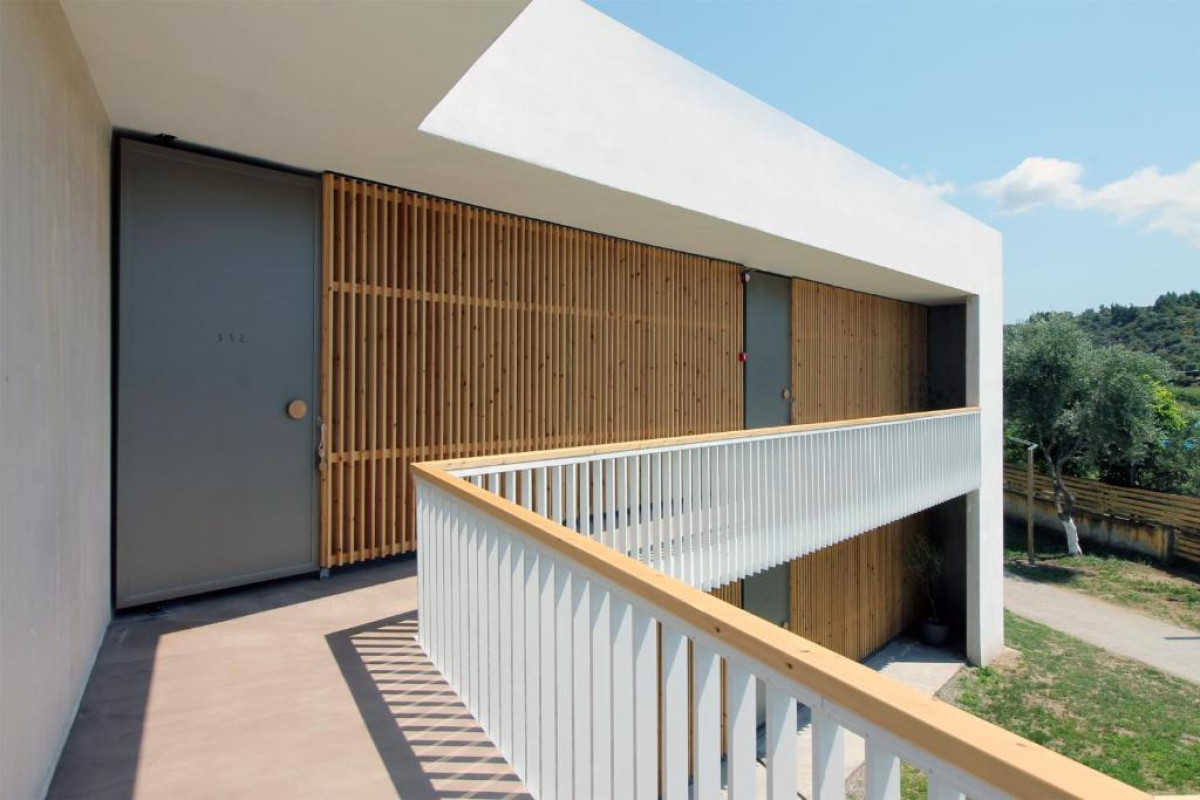 Despotiko Apartment Hotel  Suites