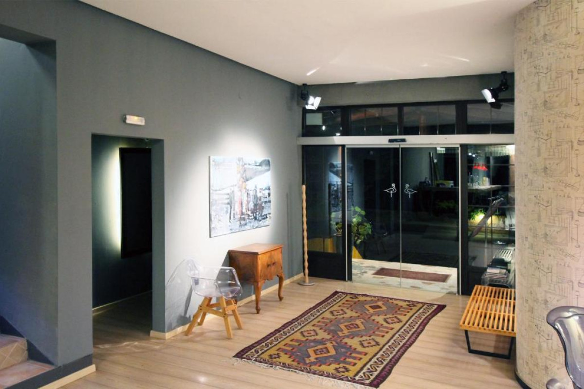 Despotiko Apartment Hotel  Suites