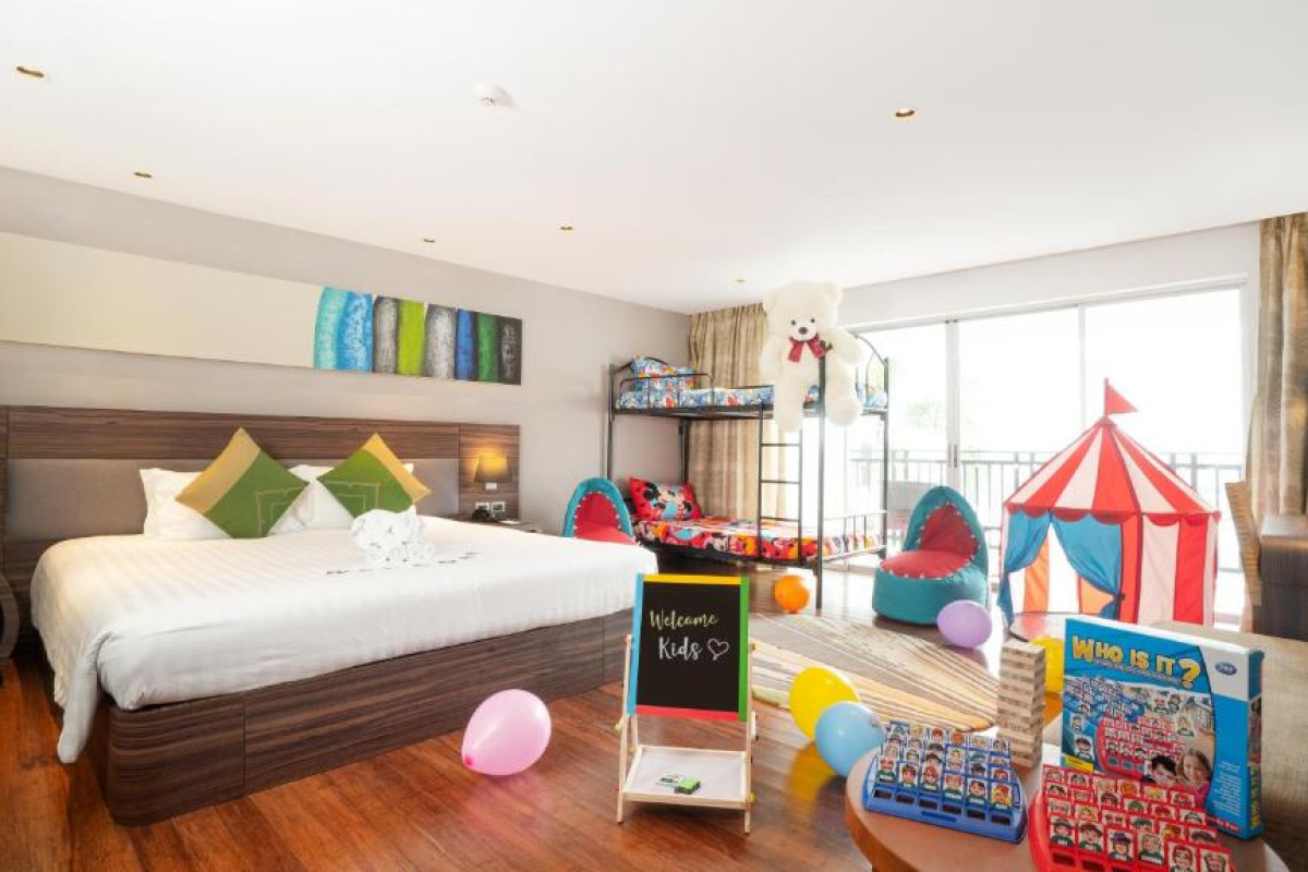 Holiday Inn Phuket Karon Beach Resort