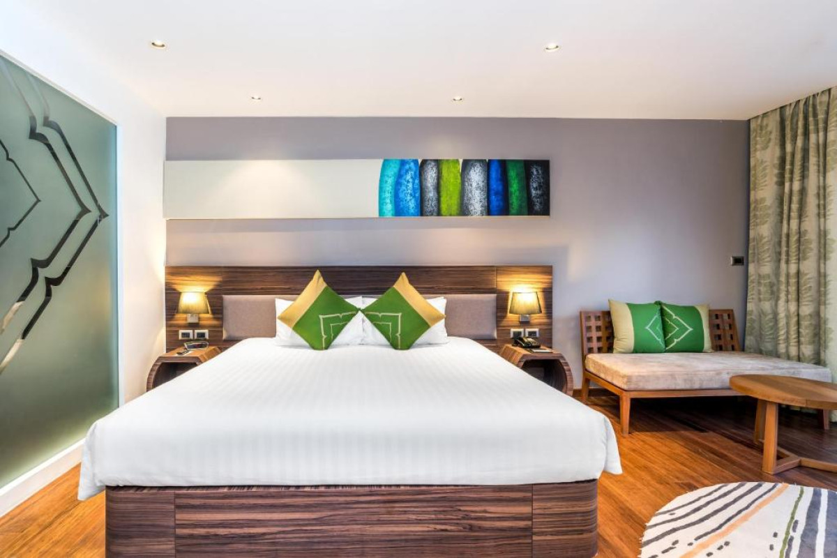 Holiday Inn Phuket Karon Beach Resort
