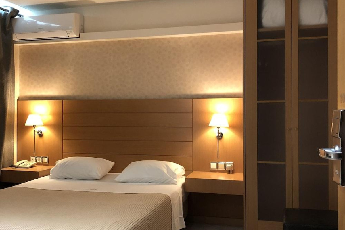 Deves Hotel