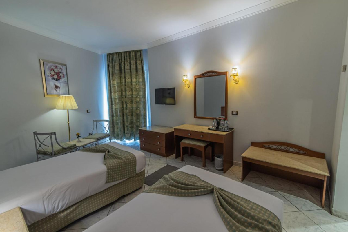DEXON ROMA HOTEL