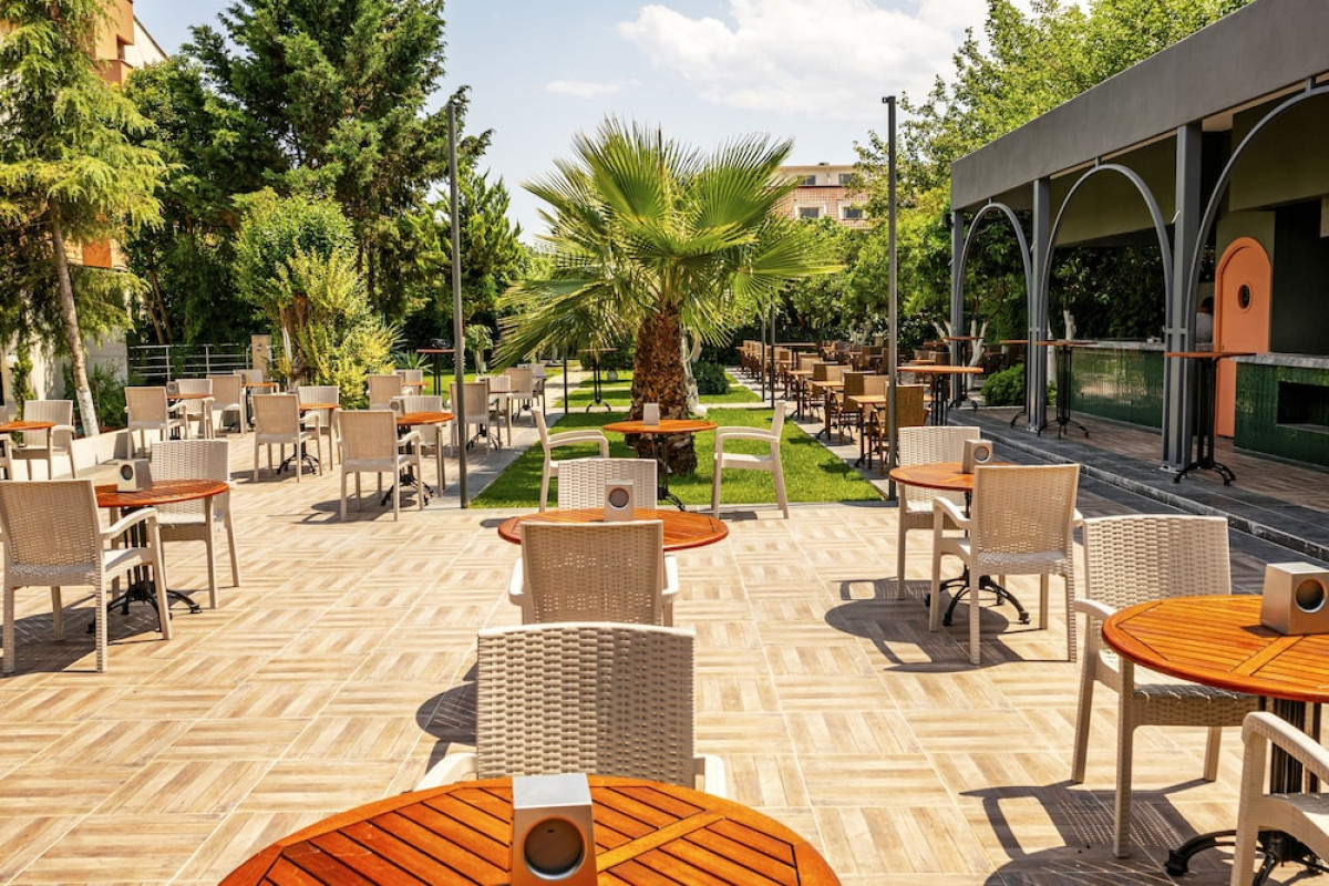 DG ROSE RESORT