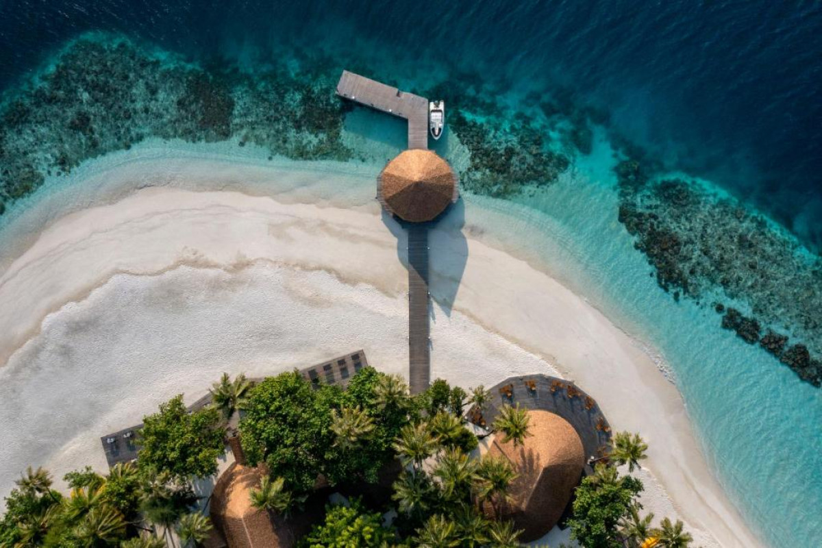 Dhawa Ihuru Resort