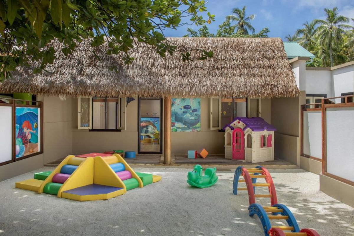 Dhawa Ihuru Resort