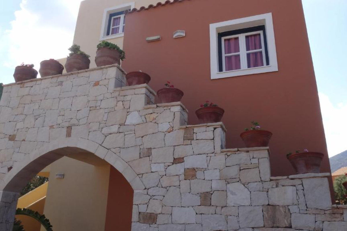 Dia Apartments