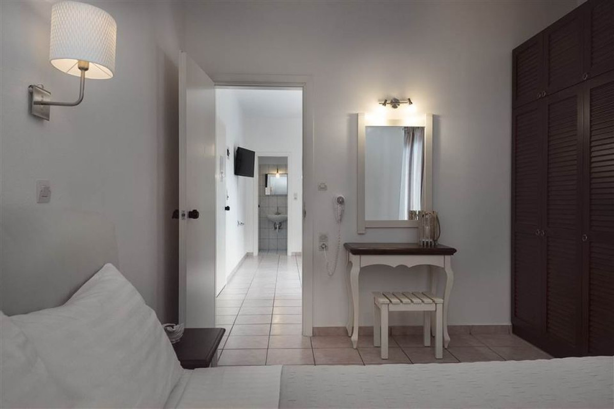 Diamond Apts & Suites