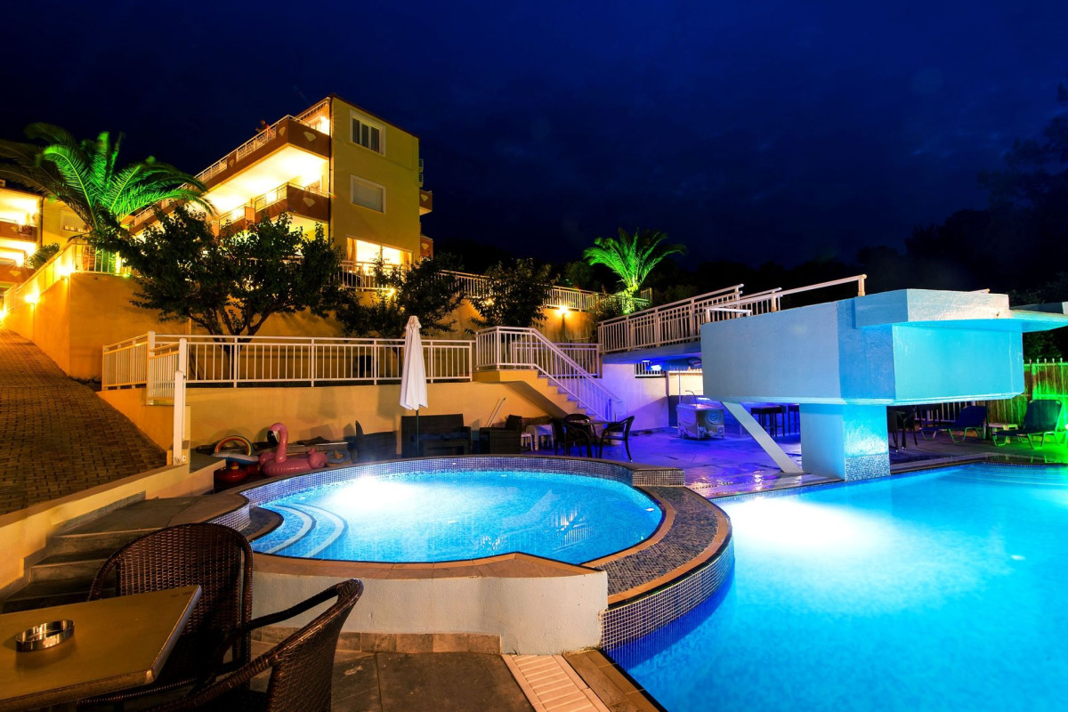 Diamond Hotel