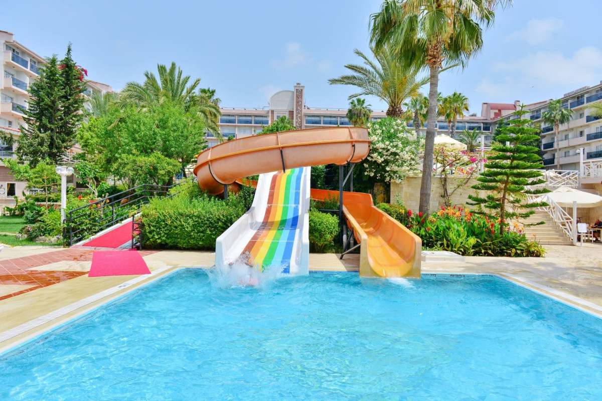 Seaden Corolla Hotel