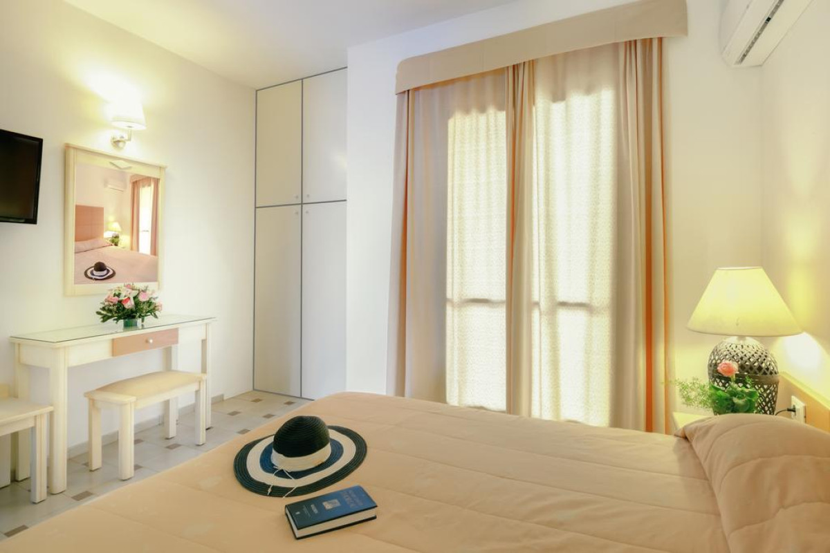 DIMARE APARTMENTS