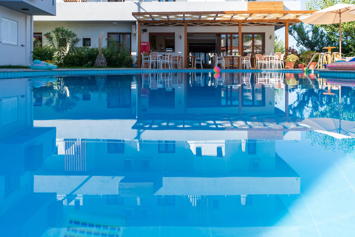 Dimitra Hotel & Apartments