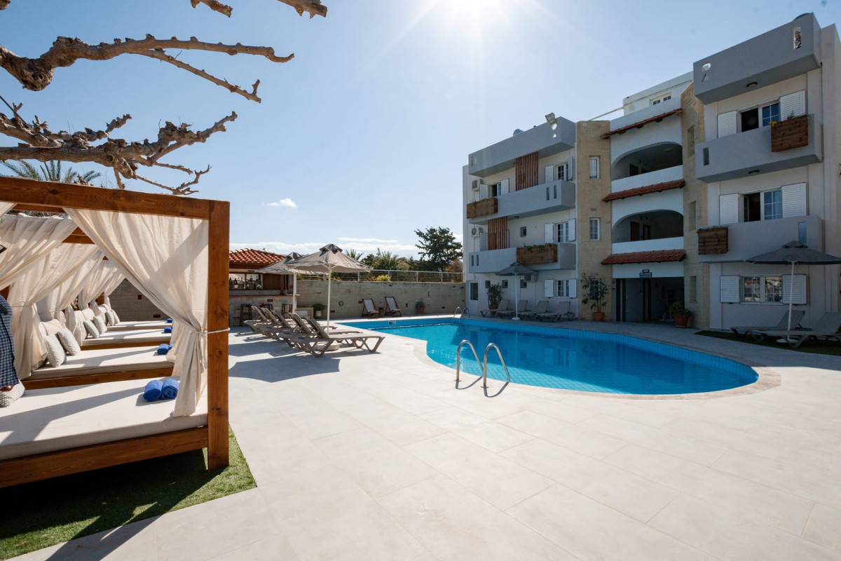 Dimitra Hotel & Apartments