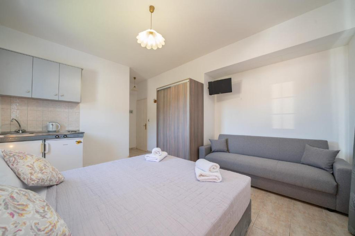 Dimitris Studios
