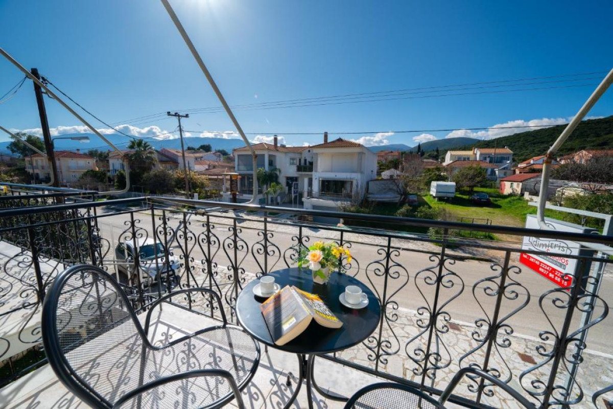 Dimitris Studios
