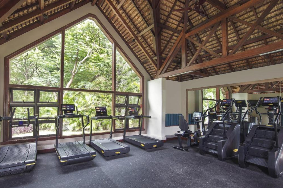 Dinarobin Beachcomber Golf Resort & Spa