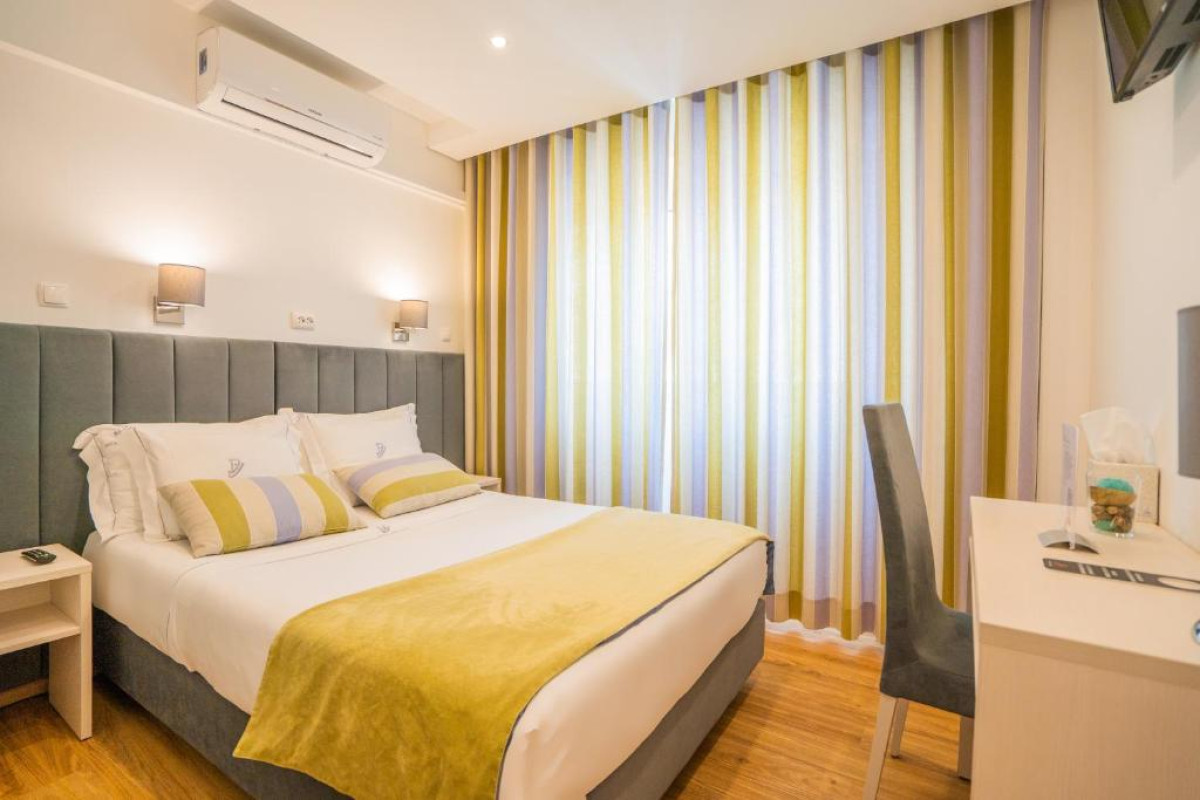 Dinya Lisbon Hotel & Lounge Bar