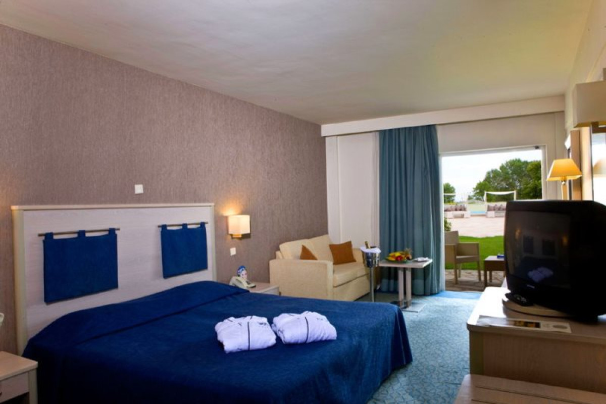 Dion Palace Hotel