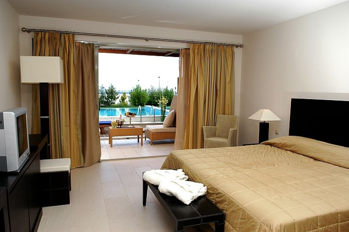 Dion Palace Hotel