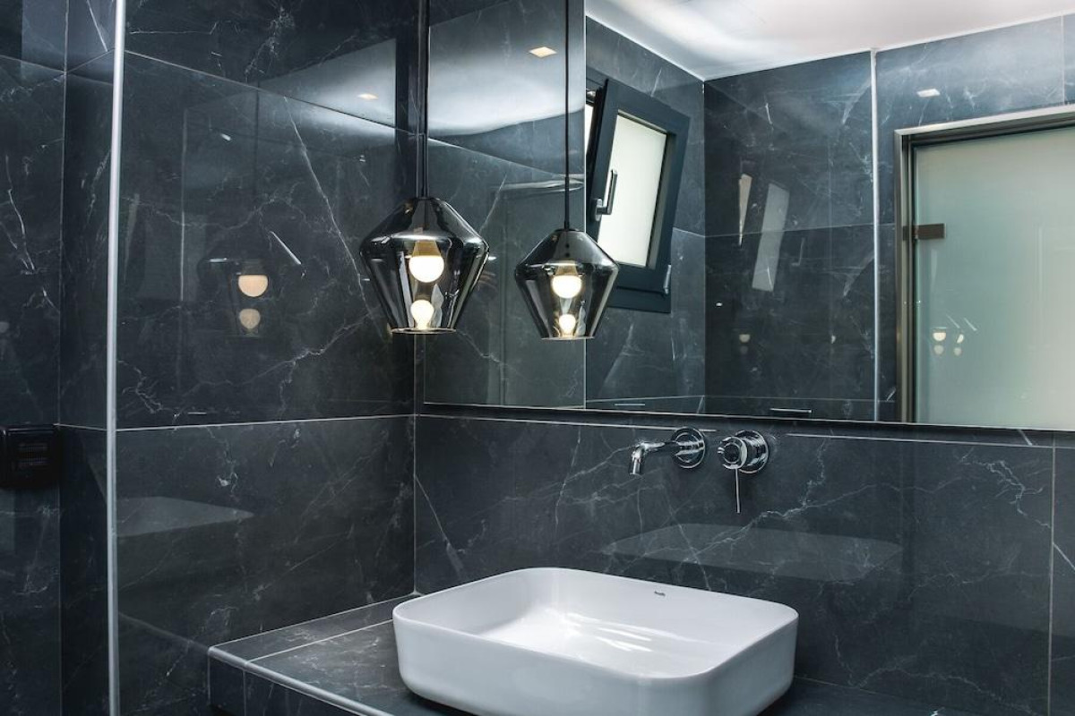 DIONISOS LUXURY SUITES