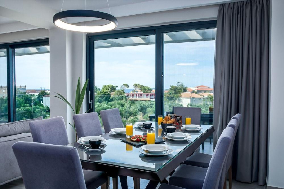DIONISOS LUXURY SUITES