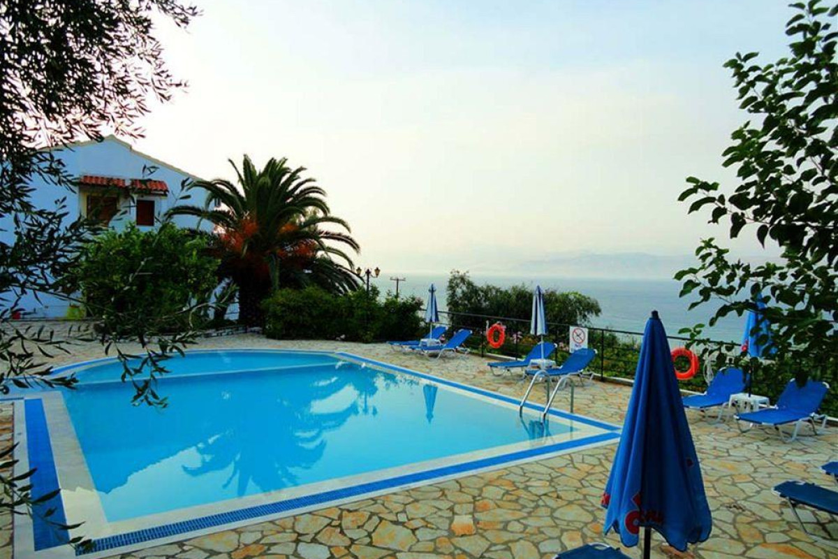 Dionysos Apartments