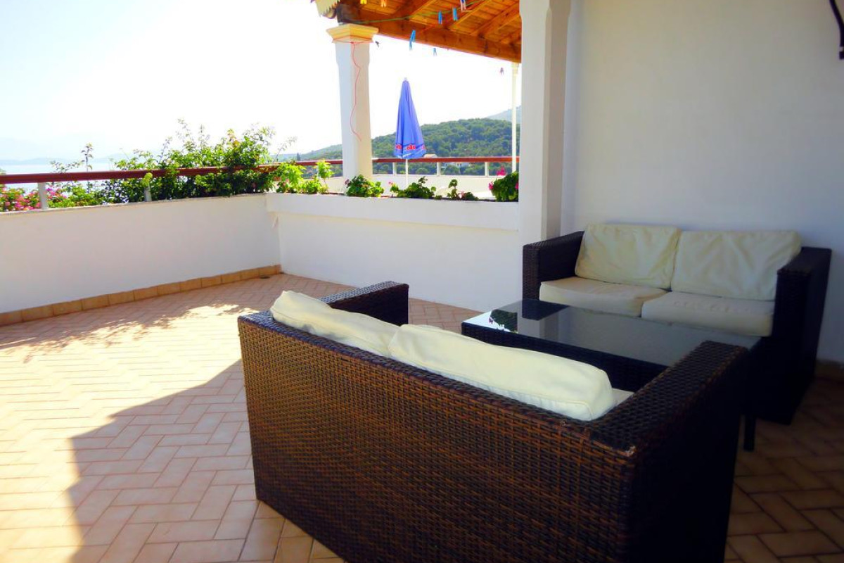 Dionysos Apartments